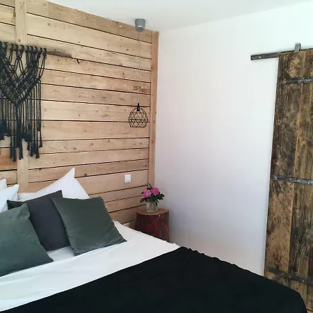 Hotel Logis O 3*