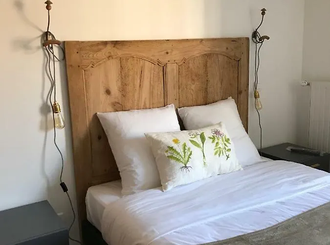 Logis O 3* Cleppé